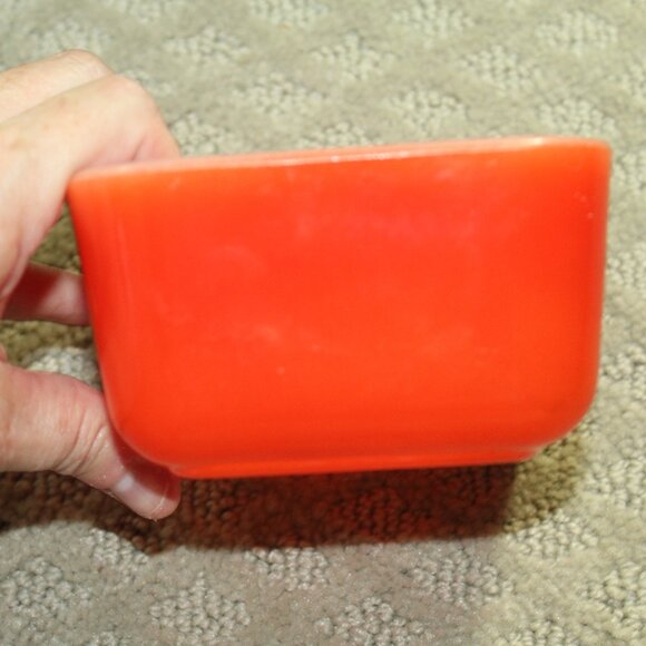 RARE!! Vtg 30s/40s McKee Square Red Milk Glass Refrigerator Storage Bowl no Lid - Picture 4 of 6